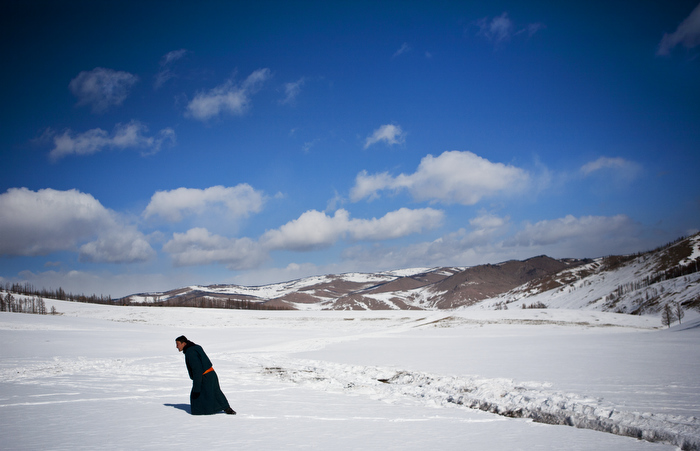is the Gobi Desert a hot or cold desert