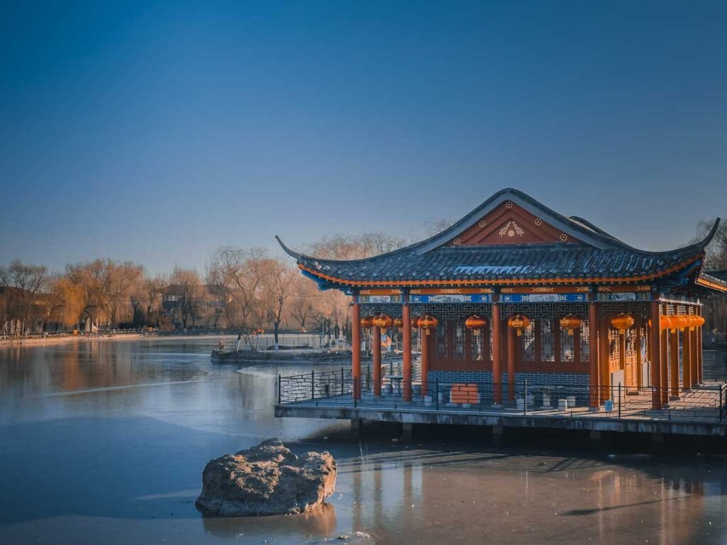 A frozen lake in Handan